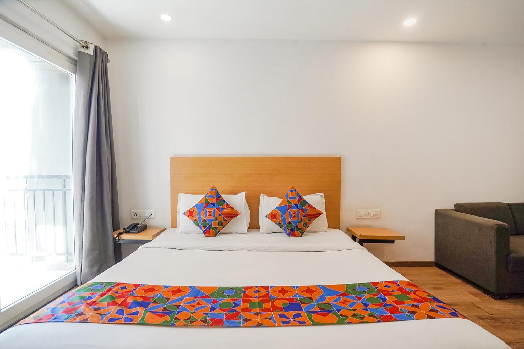 Fabhotel Prime Cloud 9 Ghaziabad Esterno foto