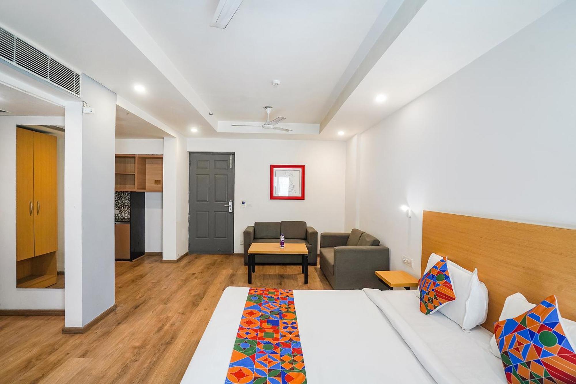 Fabhotel Prime Cloud 9 Ghaziabad Esterno foto