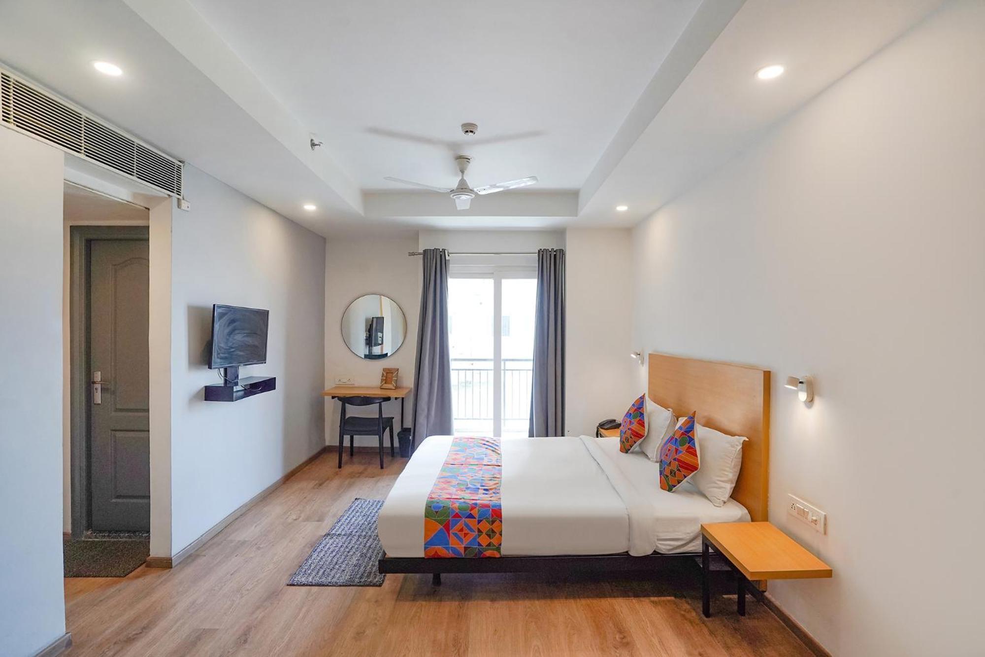 Fabhotel Prime Cloud 9 Ghaziabad Esterno foto