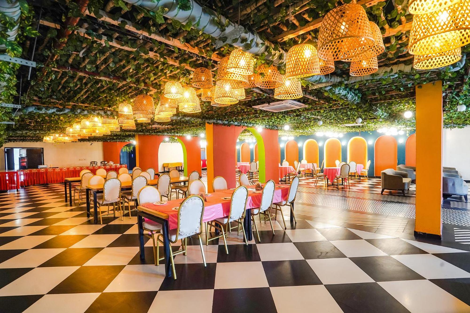 Fabhotel Prime Cloud 9 Ghaziabad Esterno foto